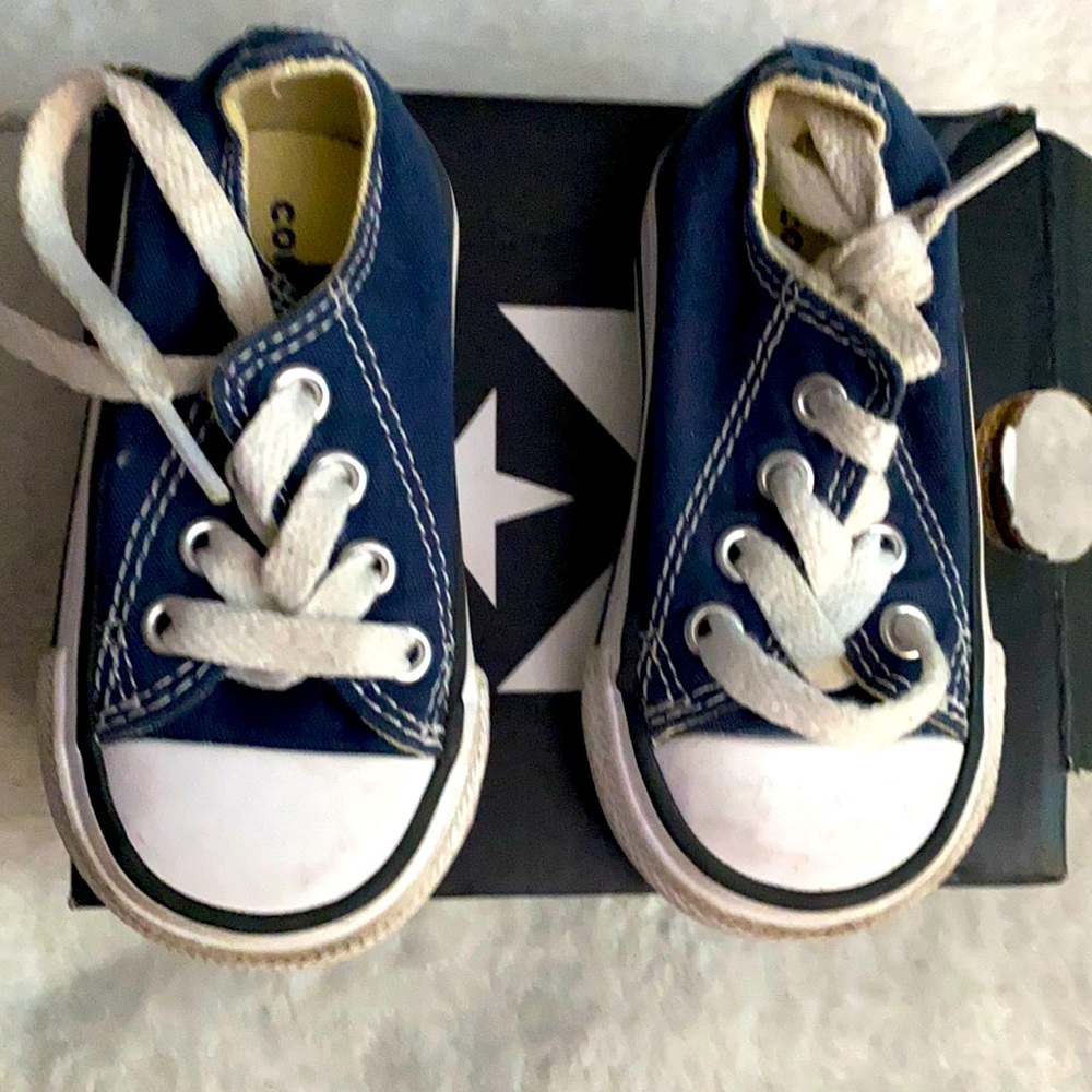 Infant Converse - Picture 1 of 2